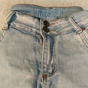 Rue 21 Jean